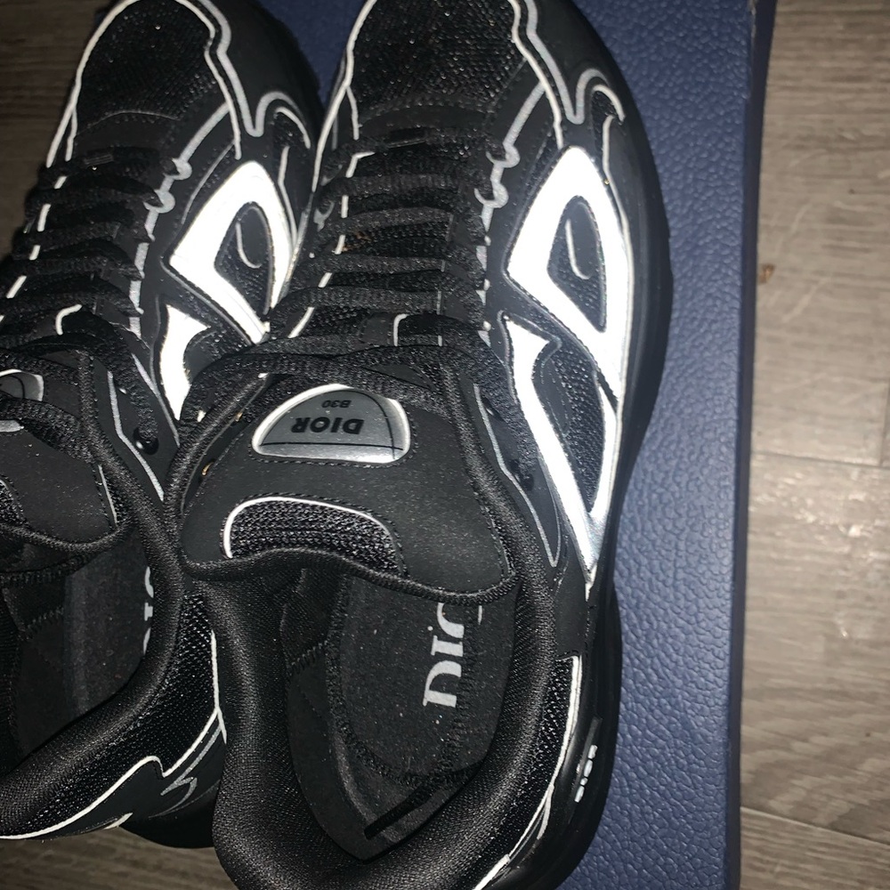Dior B30